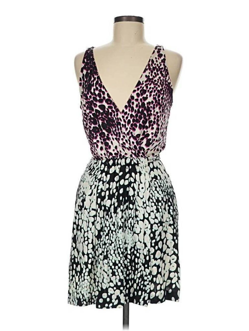 Diane von Furstenberg US 6 $498 Black White Leopard 100% Silk Faux Wrap Dress